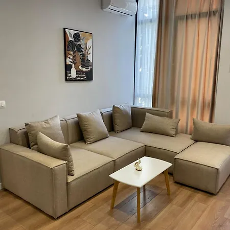 Elior Bazaar * 티라나