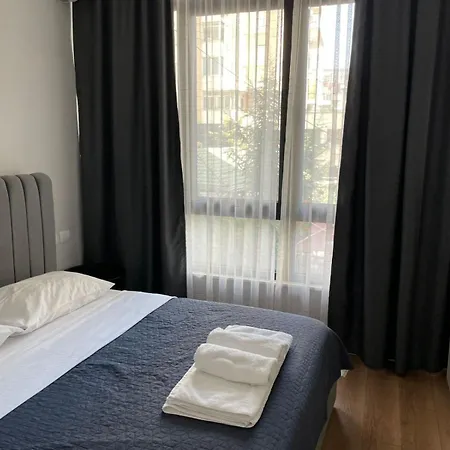 Elior Bazaar * 티라나